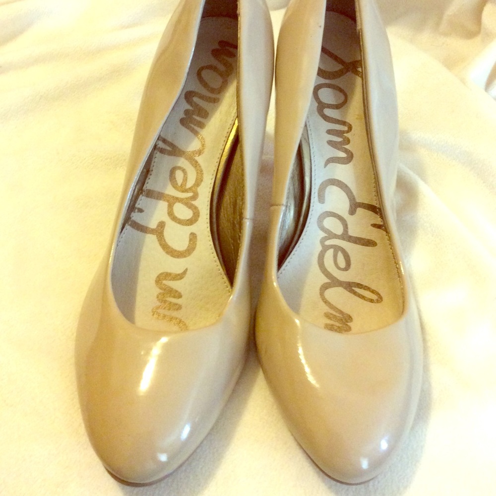Nude Sam Edelman Pumps!